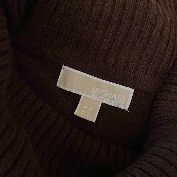 Michael Kors Cozy Sweater - Picture 4 of 7